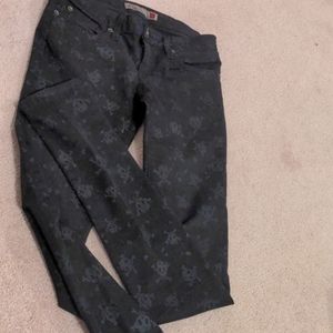 Black skull cross bones skinny jeans small